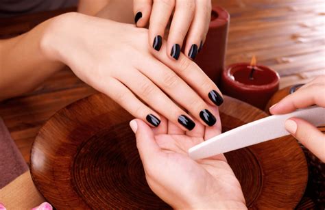 Quanto Ganha Uma Manicure - Quanto ganha uma manicure? Veja como investir na profissão - Negócios ...