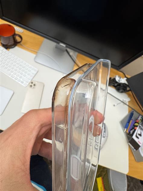 Does Apple’s clear case with MagSafe turn yellow over time? — Fahad X