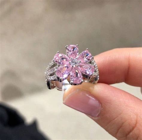 Кольцо Эды 😍💍 | Fancy jewelry, Dream jewelry, Girly jewelry
