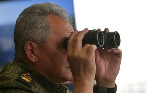 Serge Šojgu na loňské vojenském cvičení Zapad 2021. - Aktuálně.cz