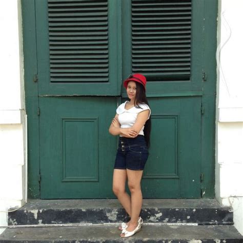 bella angela   model  indonesia model management