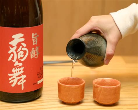 How to Pair Sake with Sushi and Sashimi | JaBistro - Artfully Prepared ...