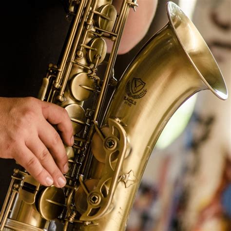 Saxophon: Geschichte, Aufbau und Spieltechnik - MUSIKNERD