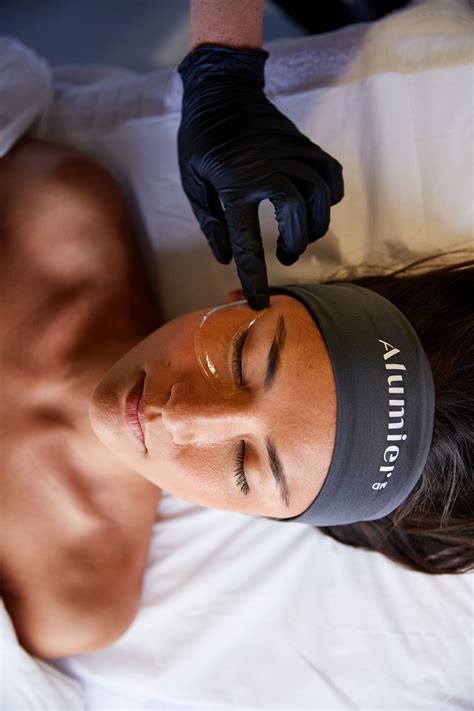 Skin - How Do AlumierMD Skin Peels Work? AlumierMD peels are clinical