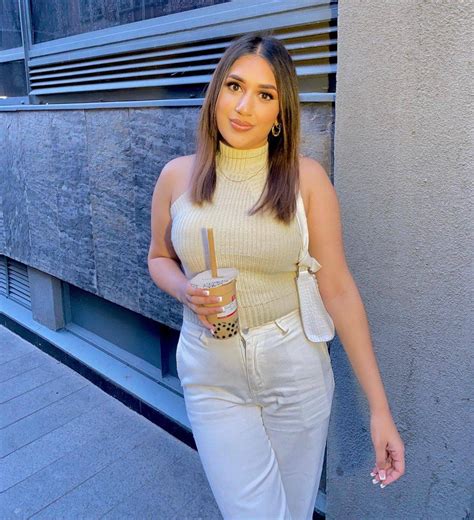 British Pakistani Beauty | Scrolller