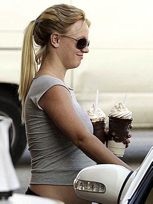 Britney Eating... [Updated] - Britney Spears - Universe // The Loyal ...