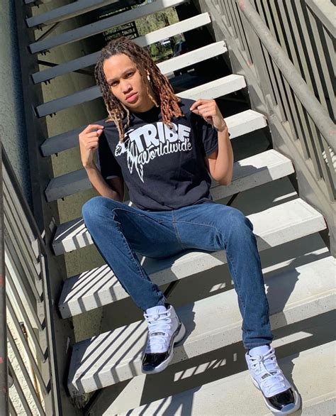 Pin by Lowkeycay on Studs 🥵 | Lesbian outfit, Tomboy fashion, Cool outfits