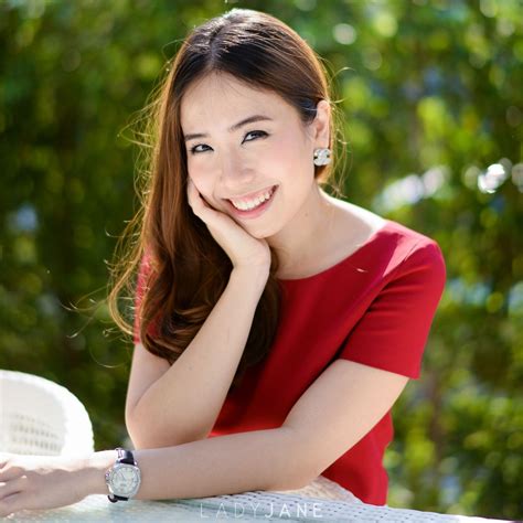 Molly Top | LINE SHOPPING