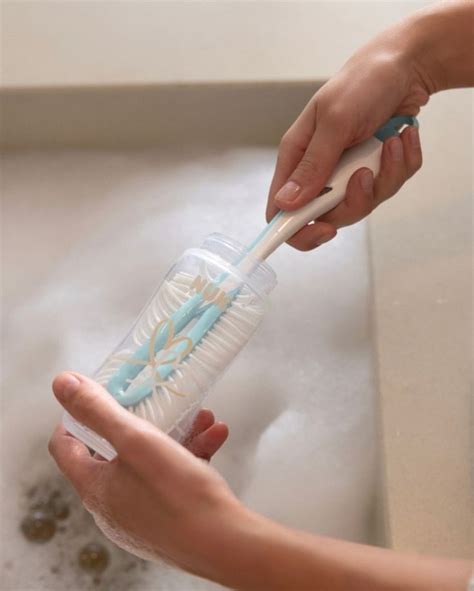 Baby bottle cleaning | Cleaning baby bottles, Baby cleaning products ...