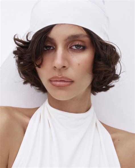 Kris Blackberry (@mugretnug) • Instagram photos and videos