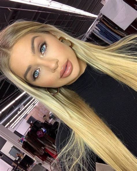 naughty hot beauty girls teasing curves  sweet boob fire barnorama