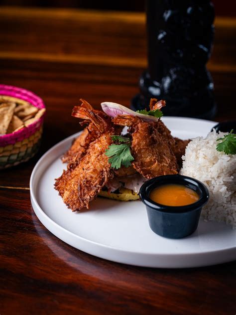 Lola Valentina | Isla Mujeres