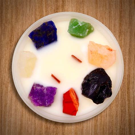 7 Chakra Kristalla Kerti – Ghostbox.is