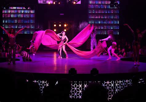 MAD APPLE BY CIRQUE DU SOLEIL PREMIERES AT NEW YORK-NEW YORK HOTEL