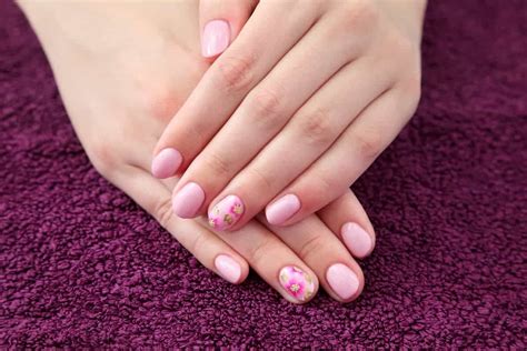 Get Fabulous Nails: Discover the Best Acrylic Nail Salon Near You and ...