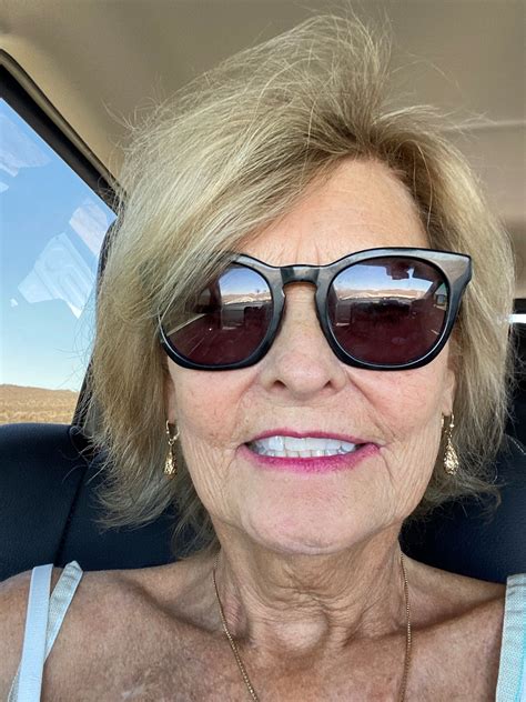 Linda Dugan's Instagram, Twitter & Facebook on IDCrawl