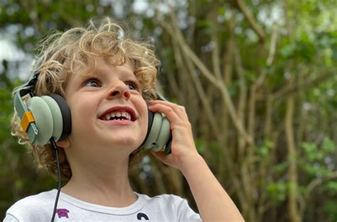 Kibu - Headphones children build, repair, recycle.