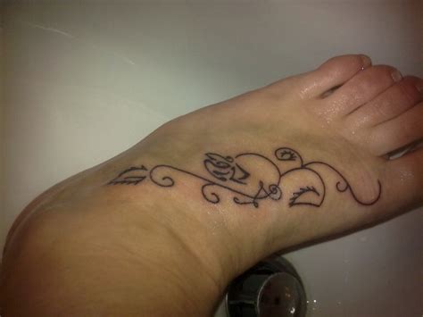 Thornless rose (Love, happyness) rose thornless original tribal tattoo ...