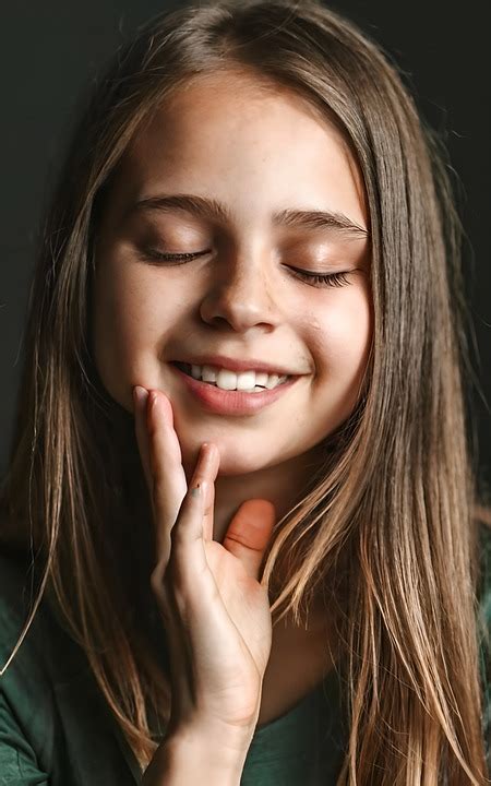 girl woman face royalty  stock illustration image pixabay
