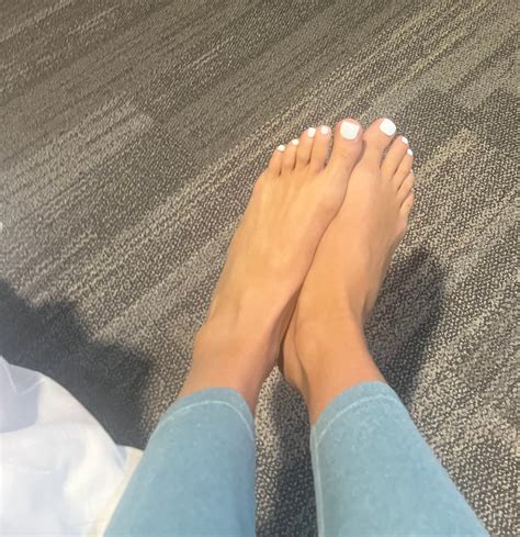 latina feet pics