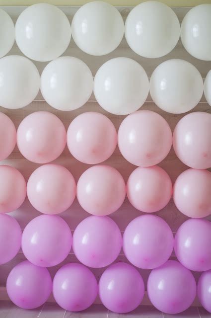 Brunch In Omaha: Ombre Balloon Backdrop!