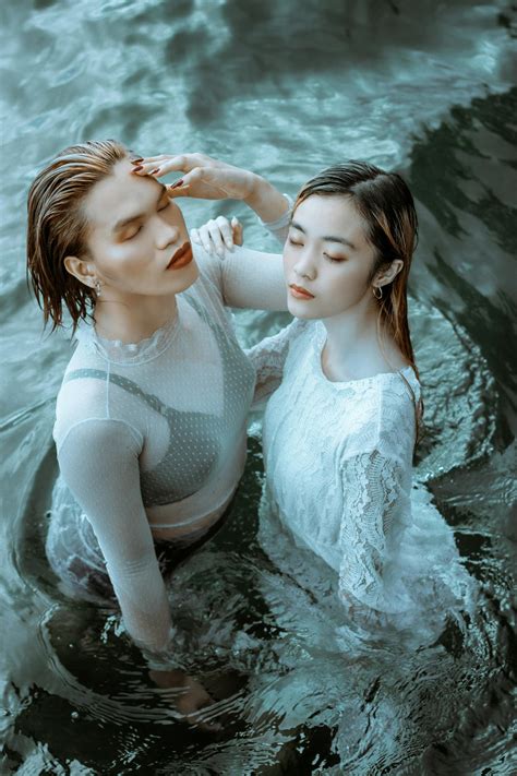 Lesbian Sex Photos, Download The BEST Free Lesbian Sex Stock Photos