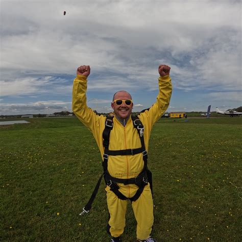 - MG Scaffolding Mark-Hodges-Completes-Charity-Skydive