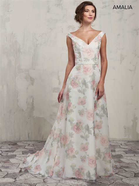 The 10 best dresses for the mother of the Quinceañera