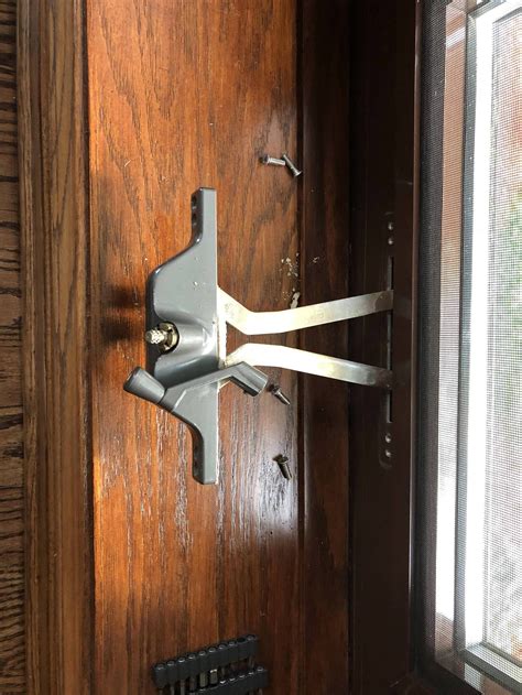 Can anyone identify what Window Cranks these are for replacement? I can