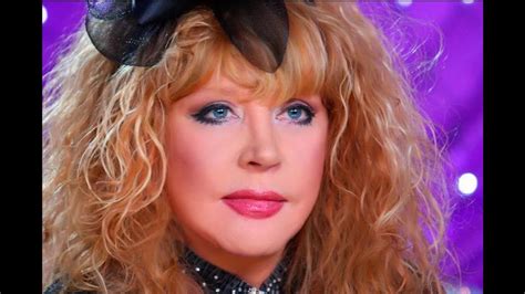 Алла Пугачева - Коралловые бусы (my version) - YouTube