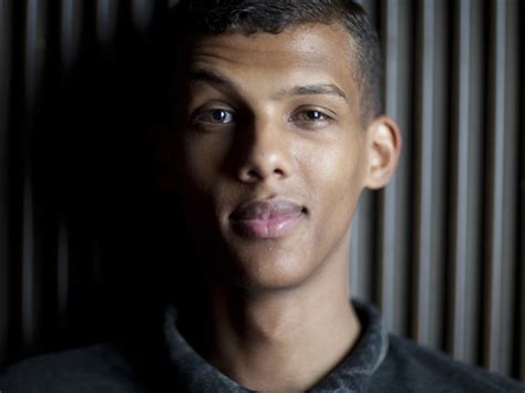 Stromae revient bientôt avec un nouveau titre, «Défiler» - Chérie FM
