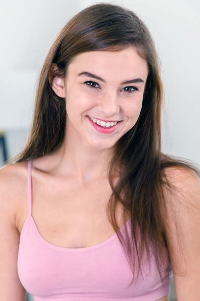 Ellie Eilish's Wiki, Net Worth, Spouse, Family Background, Photos ...