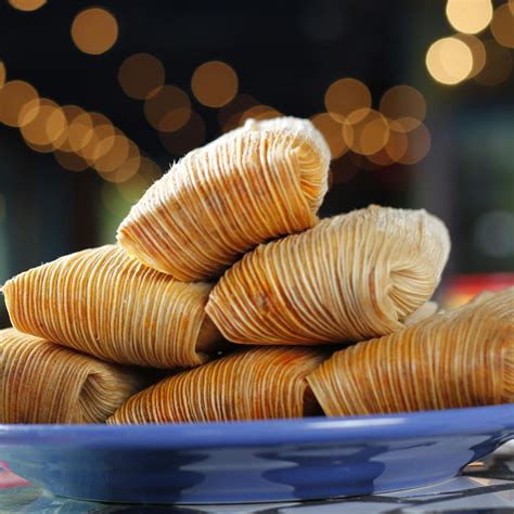 Roasted Hatch Green Chile & Cheese Tamales by Cootie Brown's | Goldbelly