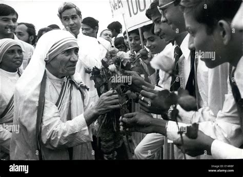 Mother teresa nobel prize hi-res stock photography and images - Alamy