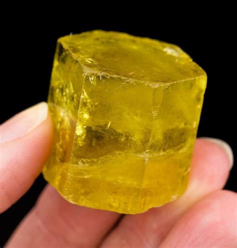 Гелиодор. | Crystals, Crystals minerals, Stone
