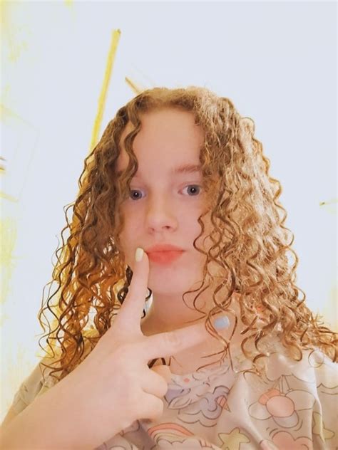 Настя Сапожникова, 16 лет, место жительства, аккаунт ВКонтакте