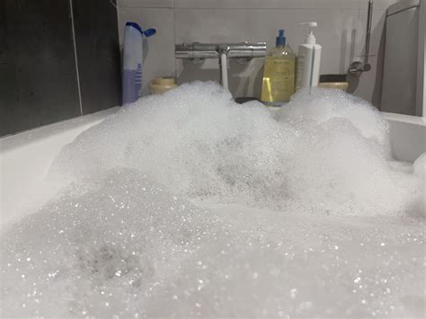 IJenz on Twitter: "Si te bañas conmigo tienes que saber que pongo esta