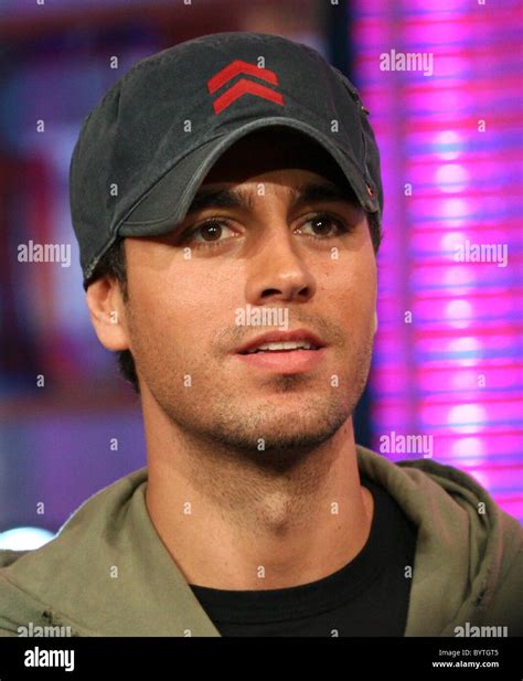 Enrique Iglesias Enrique Iglesias appearing on Mi TRL to promote his ...