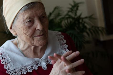 Гончарова Антонина Георгиевна - LES