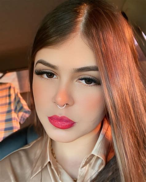 Emily Salazar | :) | Instagram