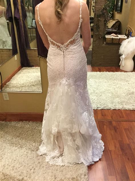 how to bustle a wedding dress