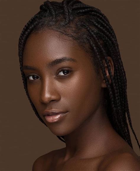 Black ebony | 2000s makeup looks, Simple beauty, Photography