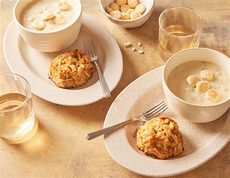 Crab Cakes and Double Clam Chowder Combo – Roger's Fish Co.