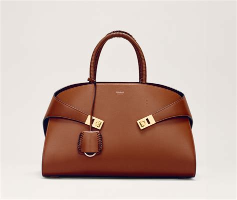 Ferragamo United Kingdom | Official Online Store