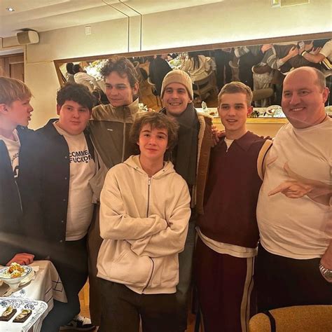 Сериал Слово Пацана смотреть все серии подряд Слово Пацана 1 серия ...