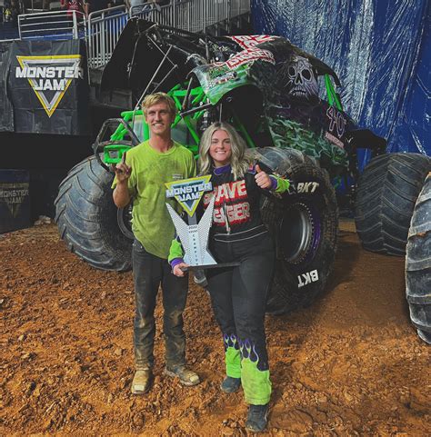 Female Monster Jam driver has the beast in her blood | OurQuadCities