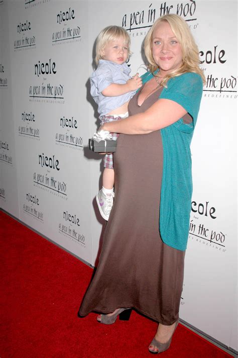 Pictures of Nicole Sullivan