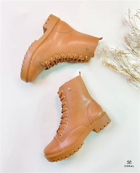 Coral Shoes - ¡Los Combat Boots que necesitas para...