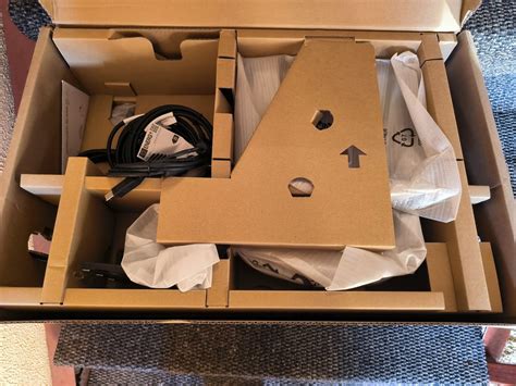 Новый монитор HP e24 g4