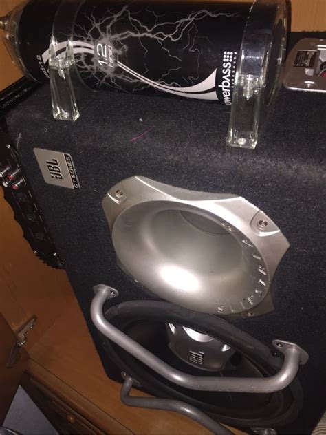 Subwoofer JBL 1200w de segunda mano por 160 EUR en Madrid en WALLAPOP